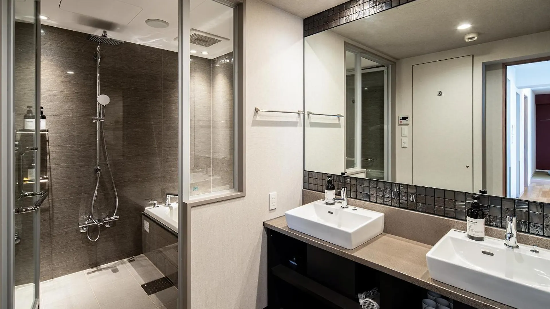 Section L Ueno-Hirokoji Aparthotel Tokyo 0*,